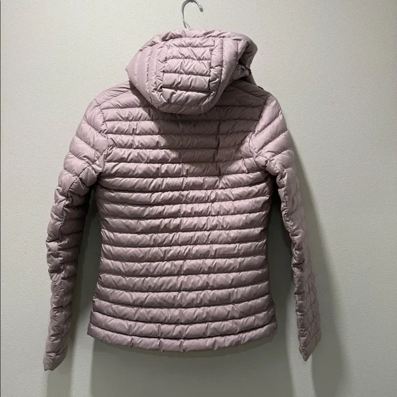 Lululemon Pack It Down Jacket Mauve color Size 6 - Picture 3 of 7